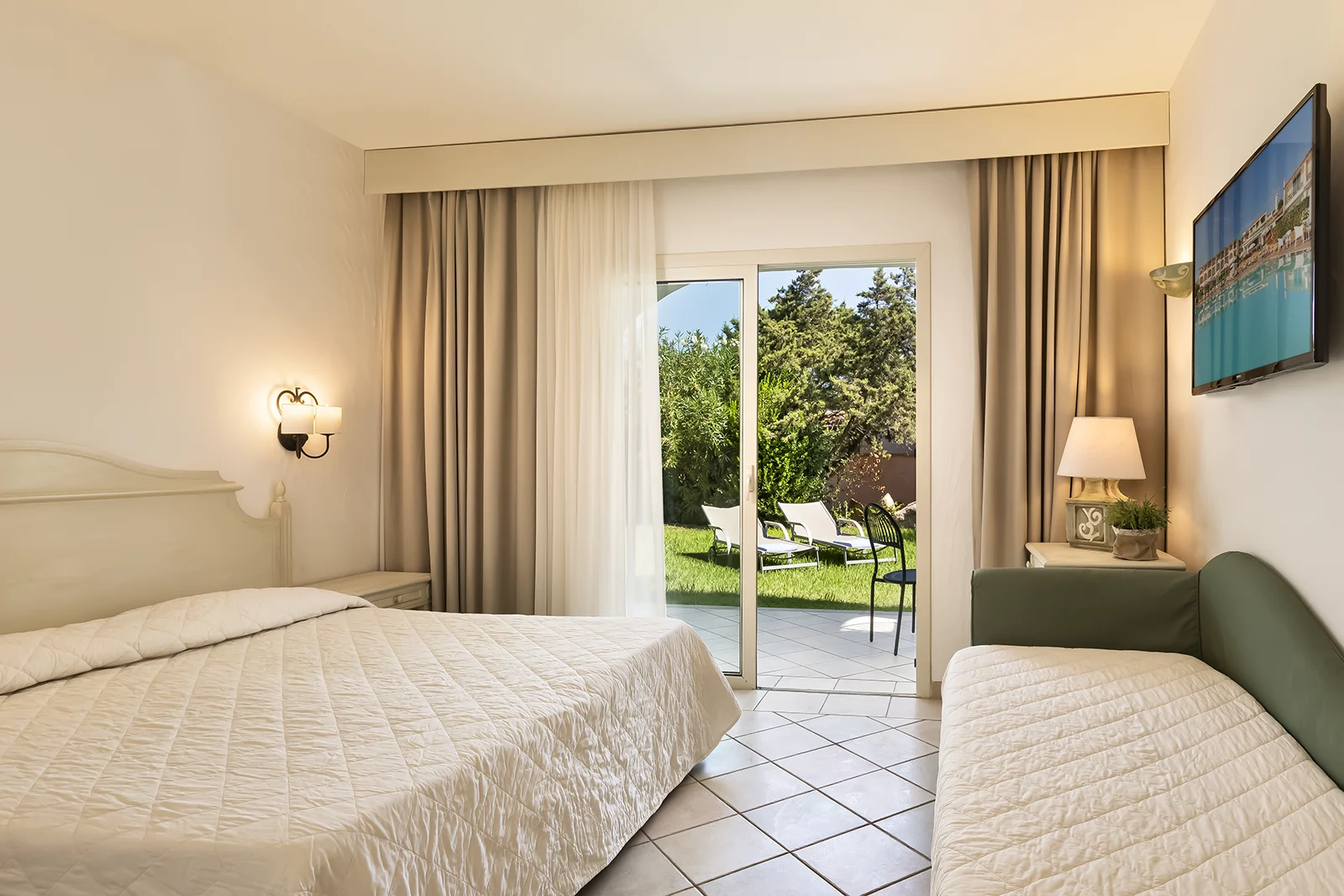 Comfort Room Garden View