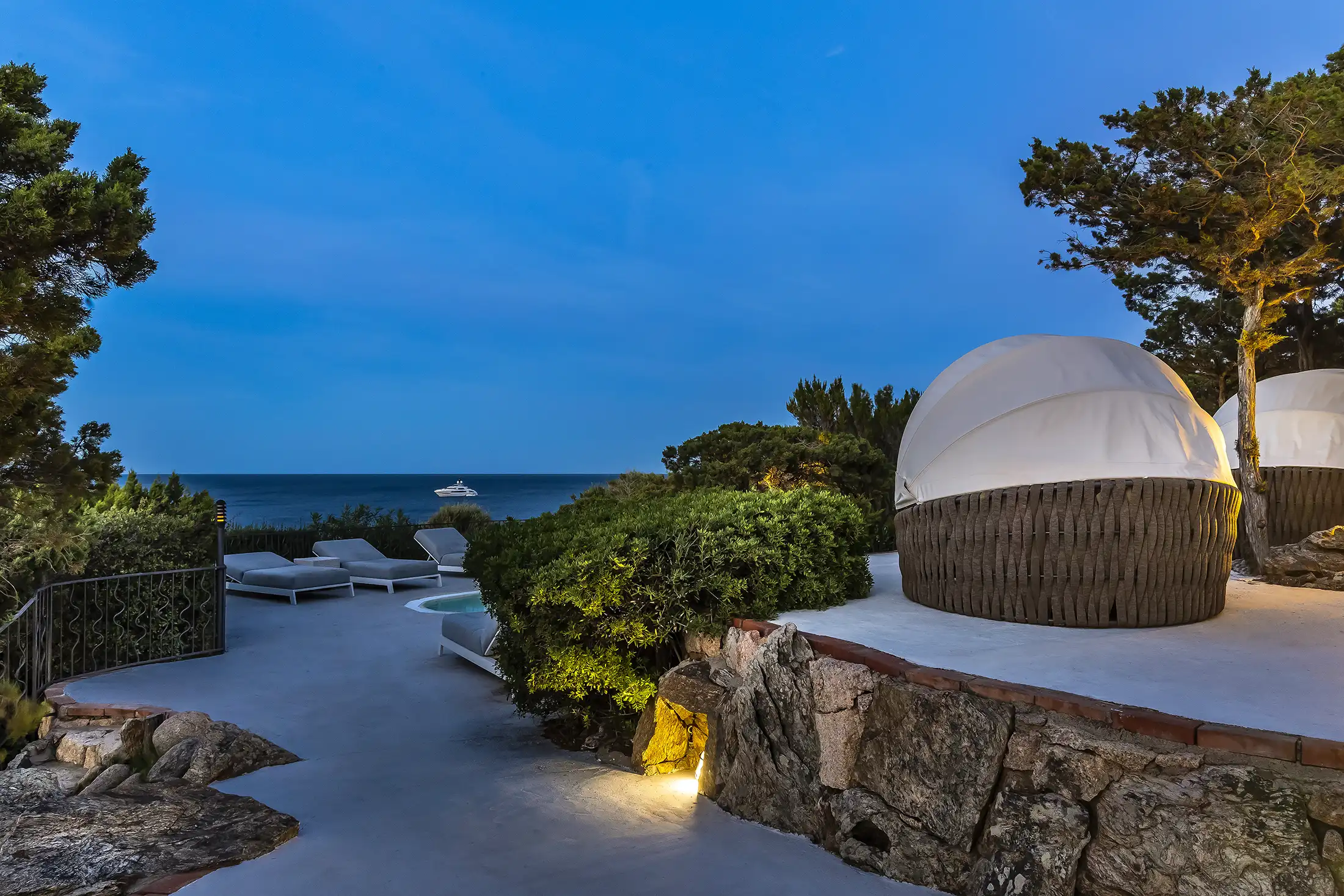 Relaxing at sunset with a view of the sea of the Emerald Coast